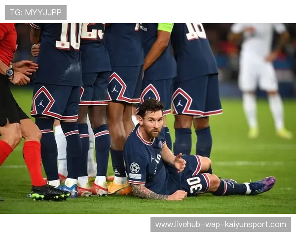 梅西小范围摆脱三人，迈阿密国际打出穿透，梅西在迈阿密